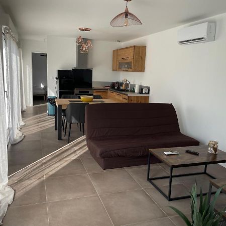 Maison Fleurs De Lys, Climatisee, Wifi Et Parking Privee Gratuit, Lave-Linge, Vernon Giverny Dış mekan fotoğraf
