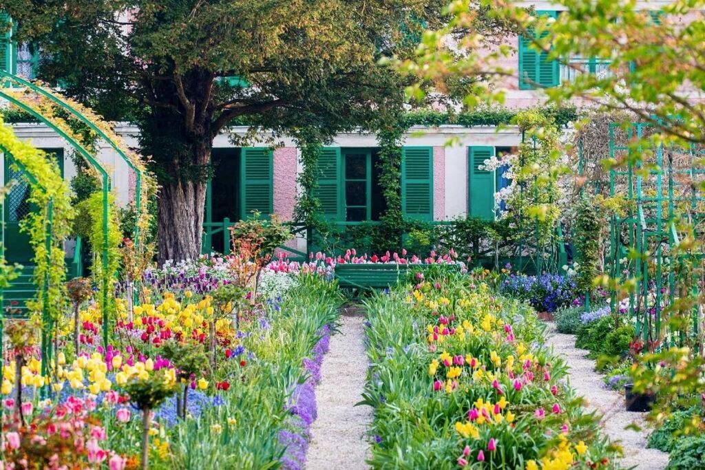 Maison Fleurs De Lys, Climatisee, Wifi Et Parking Privee Gratuit, Lave-Linge, Vernon Giverny Dış mekan fotoğraf