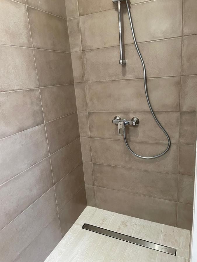 Maison Fleurs De Lys, Climatisee, Wifi Et Parking Privee Gratuit, Lave-Linge, Vernon Giverny Dış mekan fotoğraf